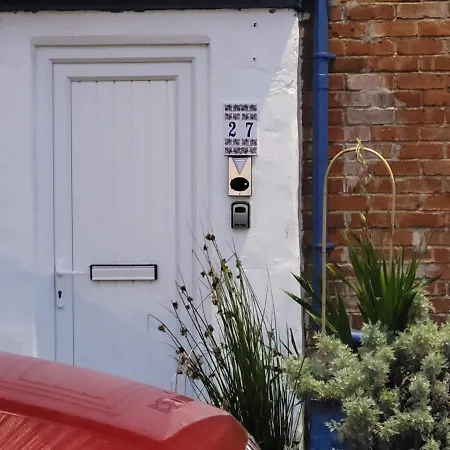 No 27 - 1 Bed شقة *